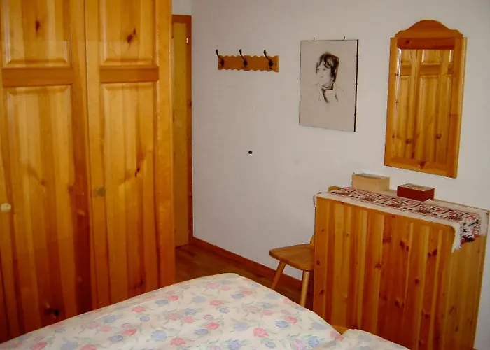 Corfou * Crans-Montana